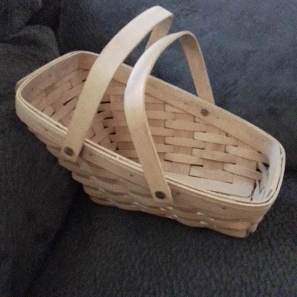 1989 Longaberger Medium Vegetable Basket